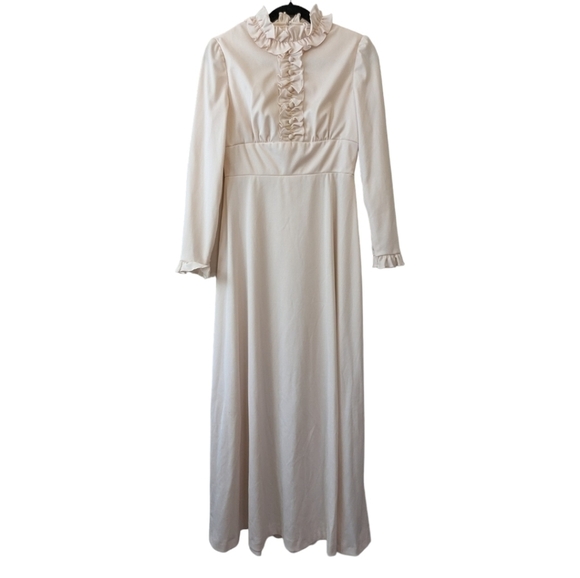 Vintage 70s Lorrie Deb Prairie Ruffle Wedding Gown - Picture 7 of 16
